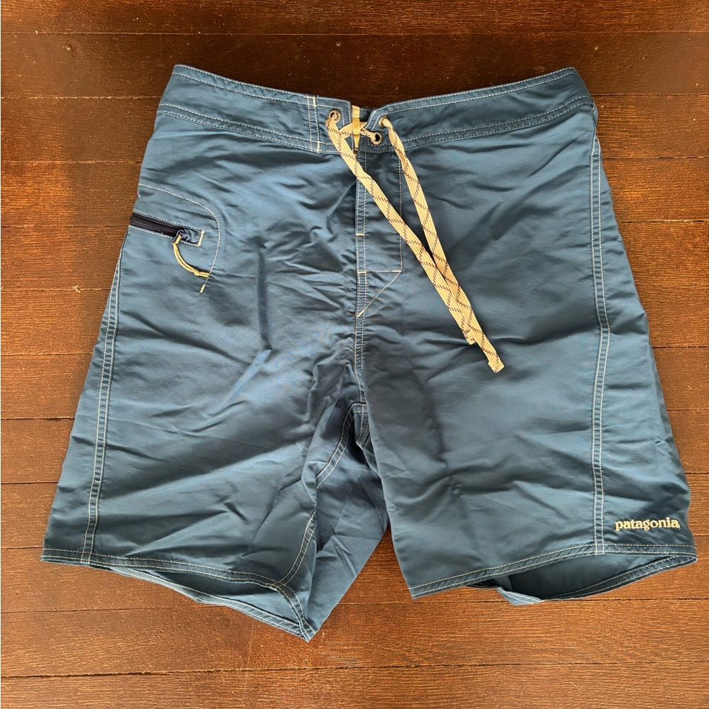 Patagonia Men's Wavefarer Boardshorts
